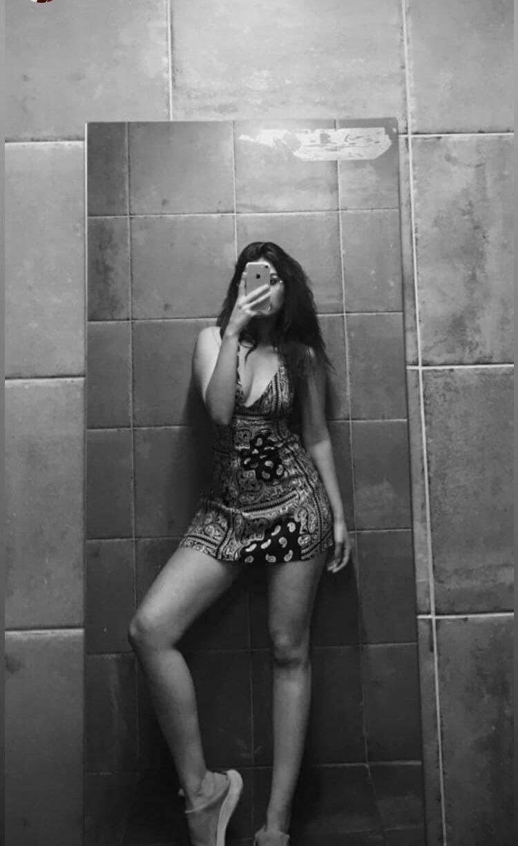 Read more about the article Ataşehir Escort Derya ile Eve Gelen Samimi Anlar